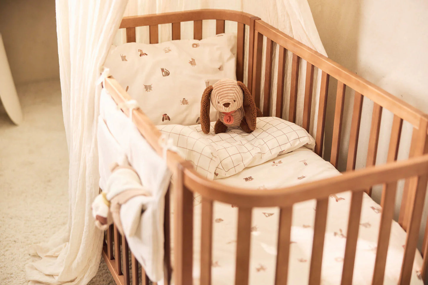 Kuscheliges Dackel-Kuscheltier "Diego" von Jollein