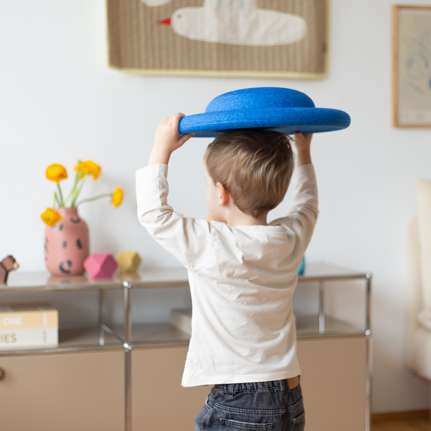 Blaues Balanceboard von Stapelstein® - perfekt zum Balancieren