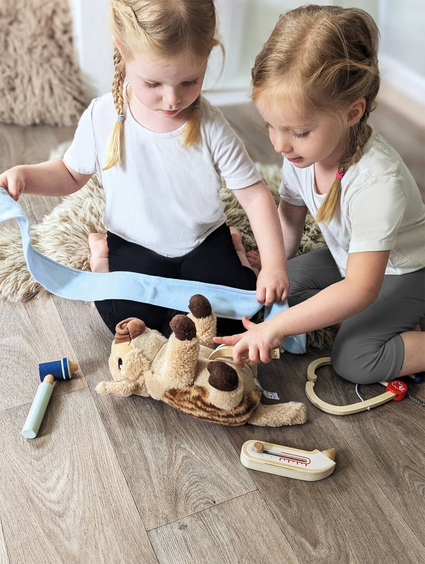 Arzt-Spielset Kinderspielzeug aus Holz von Small Foot