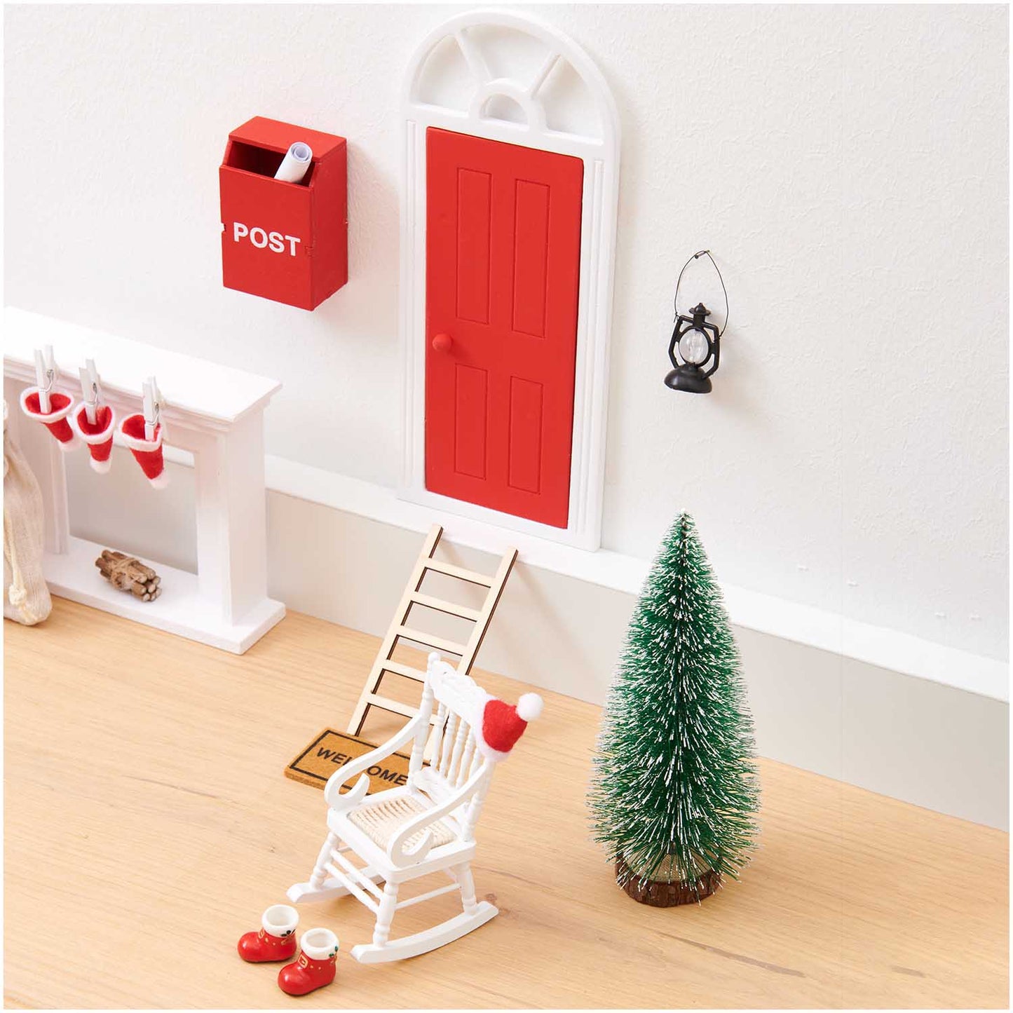 Miniatur Tür mit Bogen in Rot-Weiß für Wichtel von Rico Design, 10x24cm