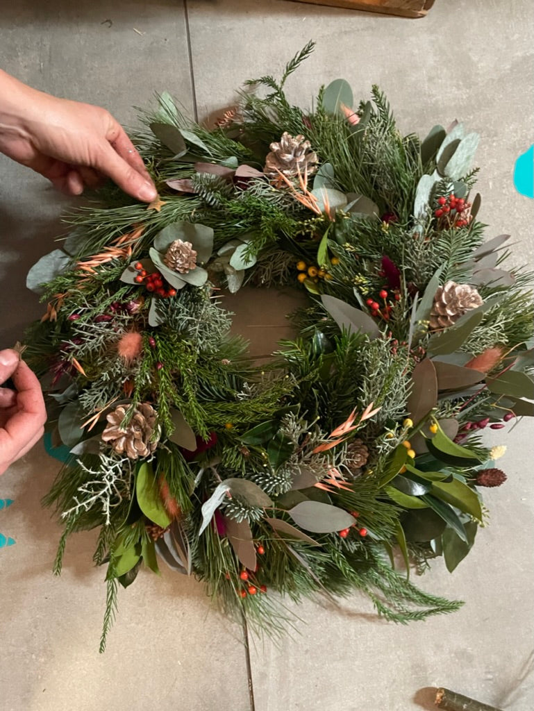 Workshop: "Adventskranz binden" am 28.11.2025 (findet im AUENLAND statt!)