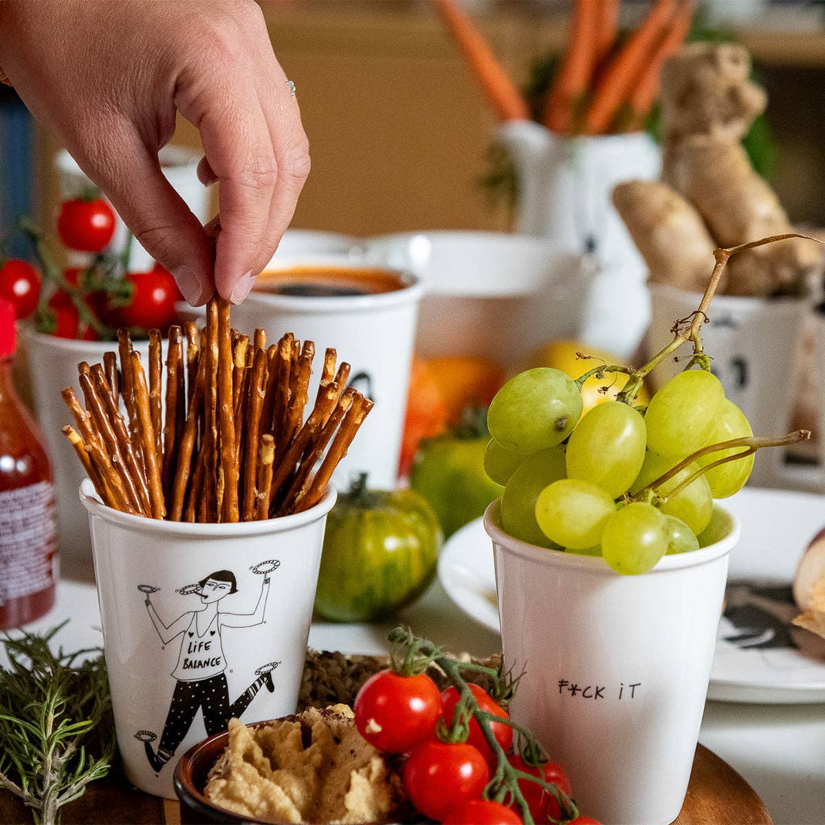 Tasse "F*ck it" aus Porzellan von Helen B