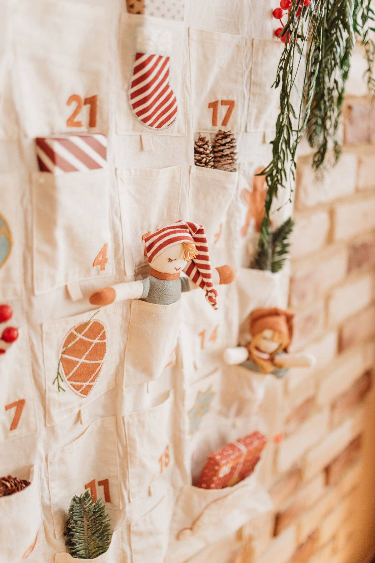 Stoffpuppe „Wald-Elfe Junge“ von Kikadu