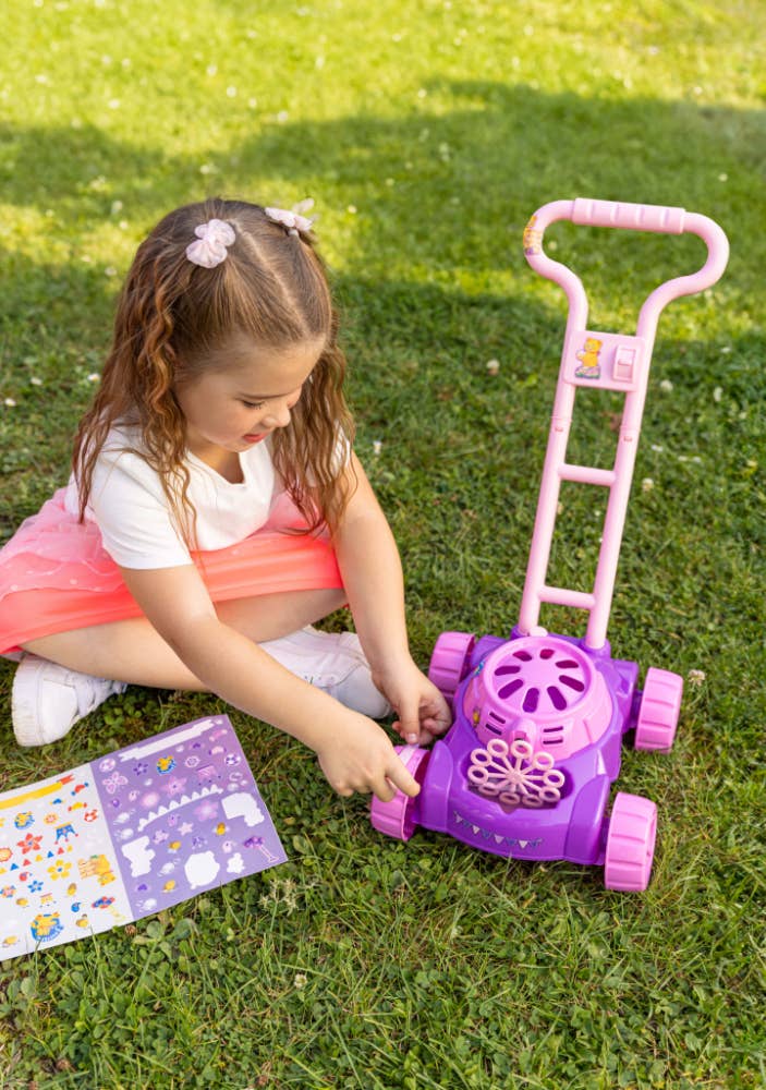 Lila Seifenblasen-Rasenmäher von Pustefix (inkl. Seifenblasenflüssigkeit)