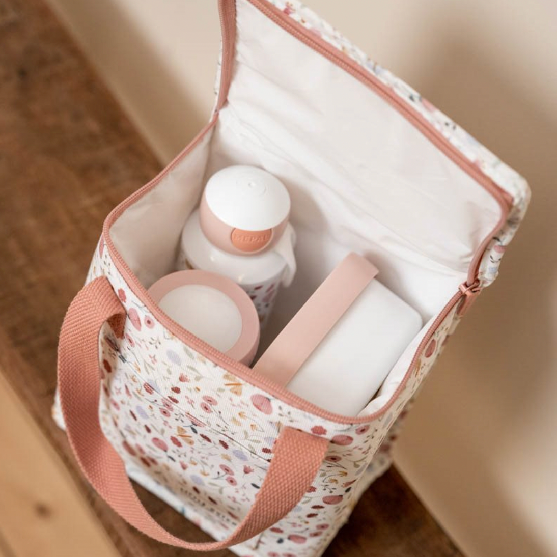 Rosa Kühltasche "Flowers & Butterflies" von Little Dutch