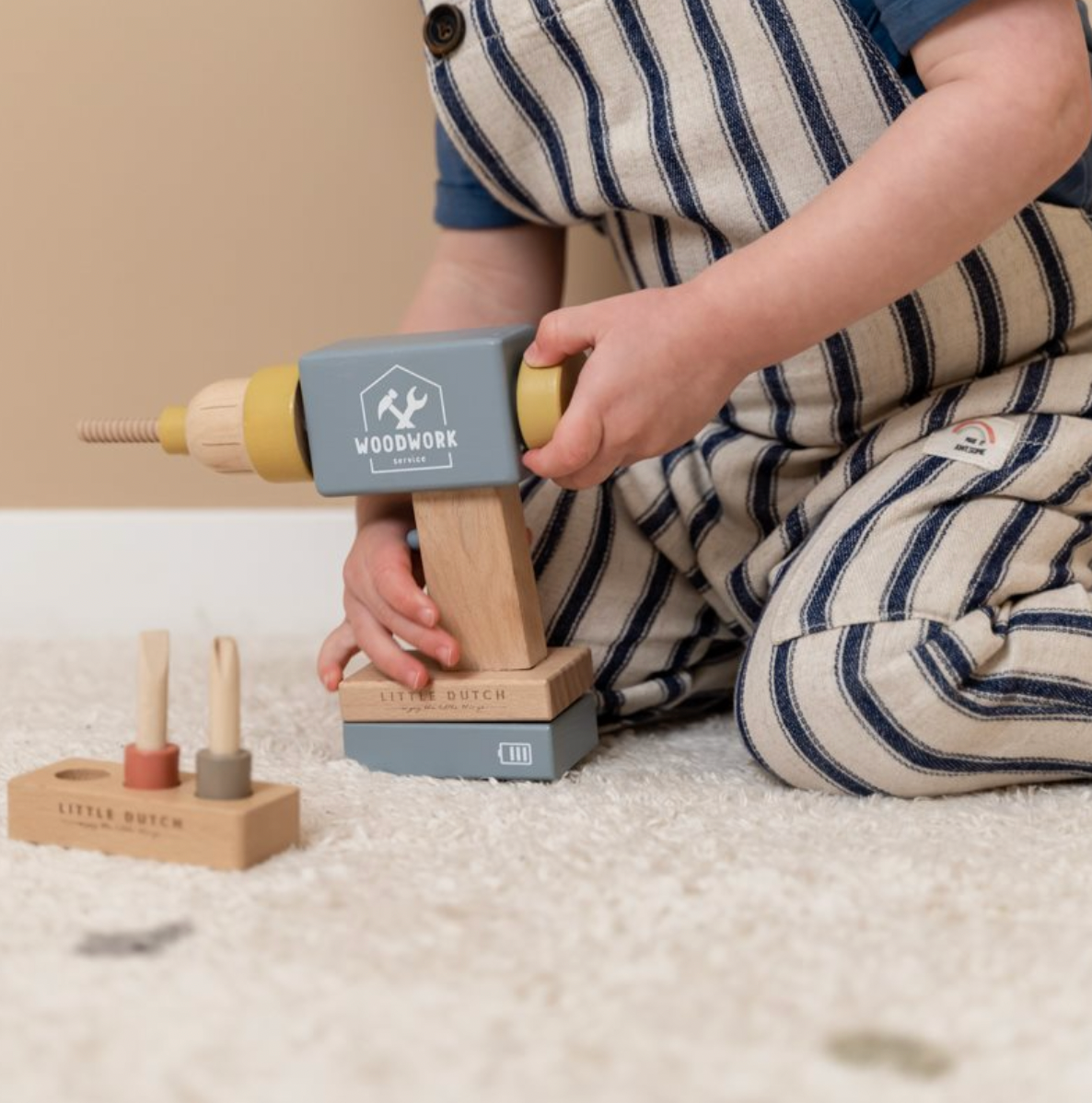 Bohrmaschine mit Zubehör aus Holz von Little Dutch