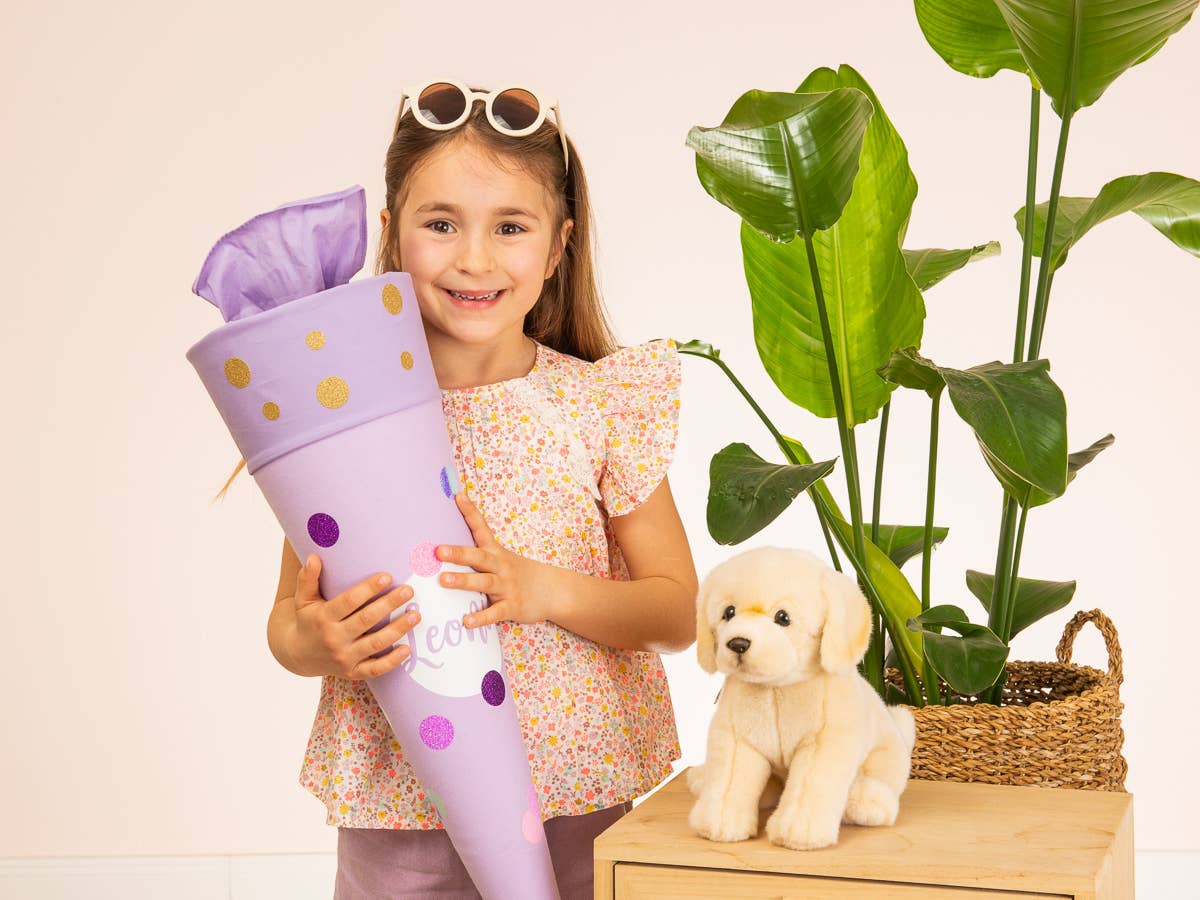 Der Golden Retriever Hund von Teddy Hermann ist ein kuscheliger treuer Begleiter für alle Kinder, die Hunde mögen.