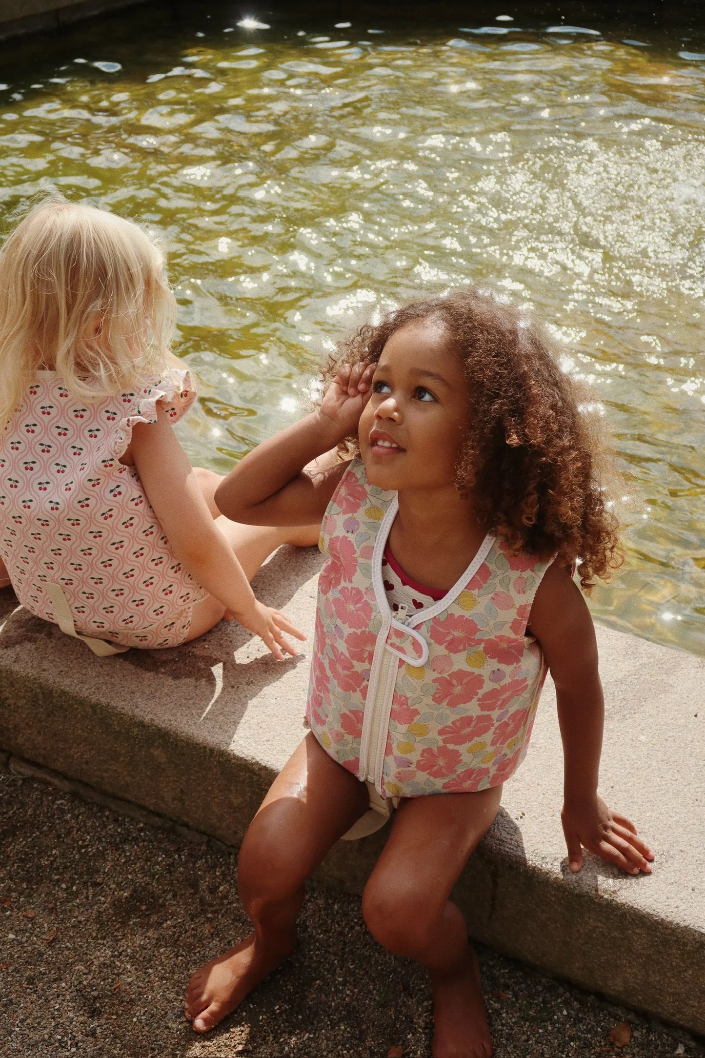 Schwimmweste "Fleur Anglaise" mit Blumen-Motiv von Konges Slojd