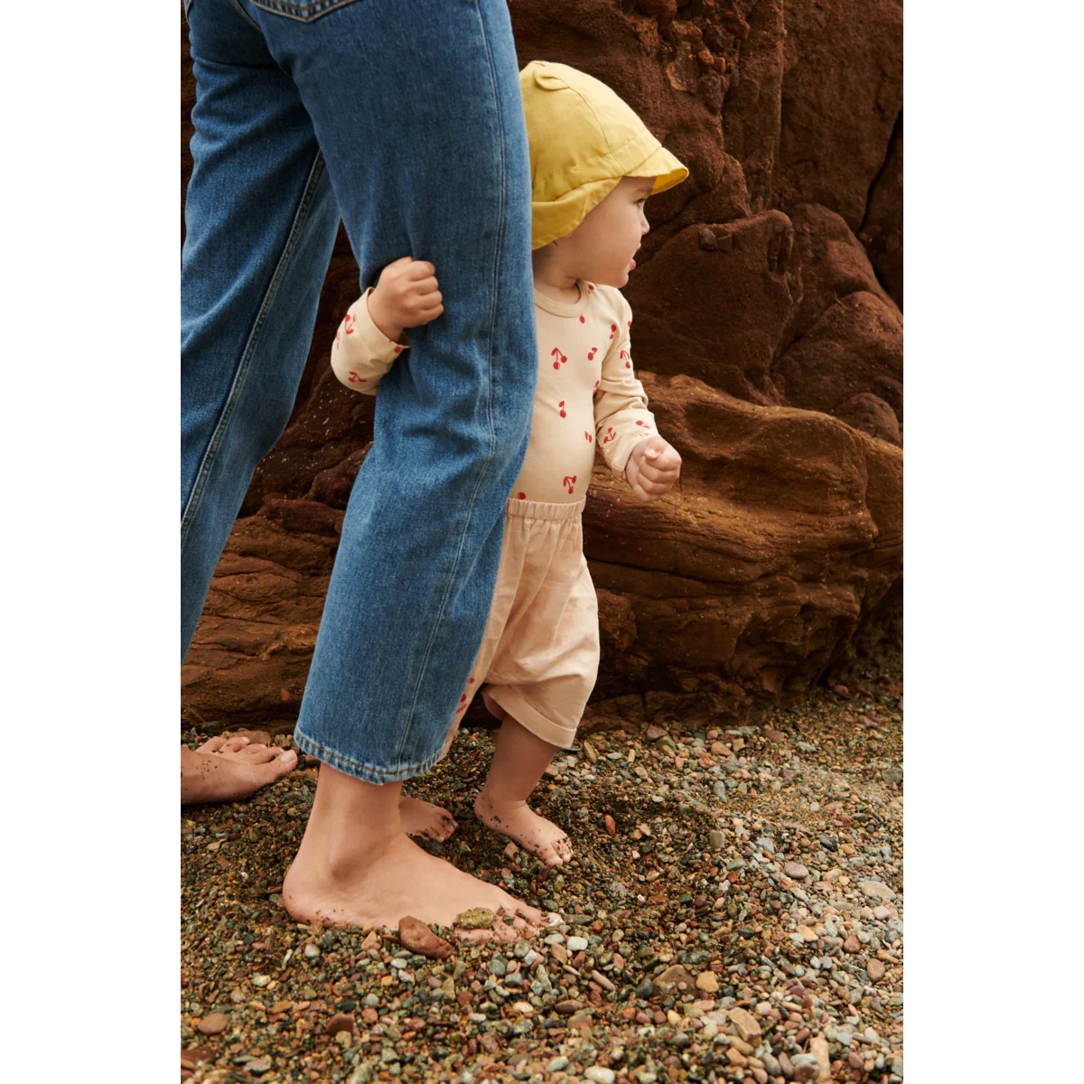 Gelber Sonnenhut aus Leinen mit Nackenschutz von Liewood, verschiedene Größen