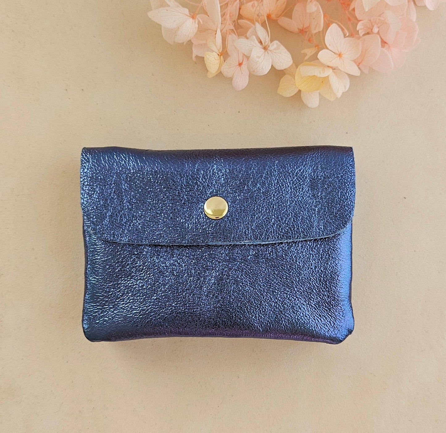 Kleine, stylische Geldbörse in "Dunkelblau" aus metallischem Leder