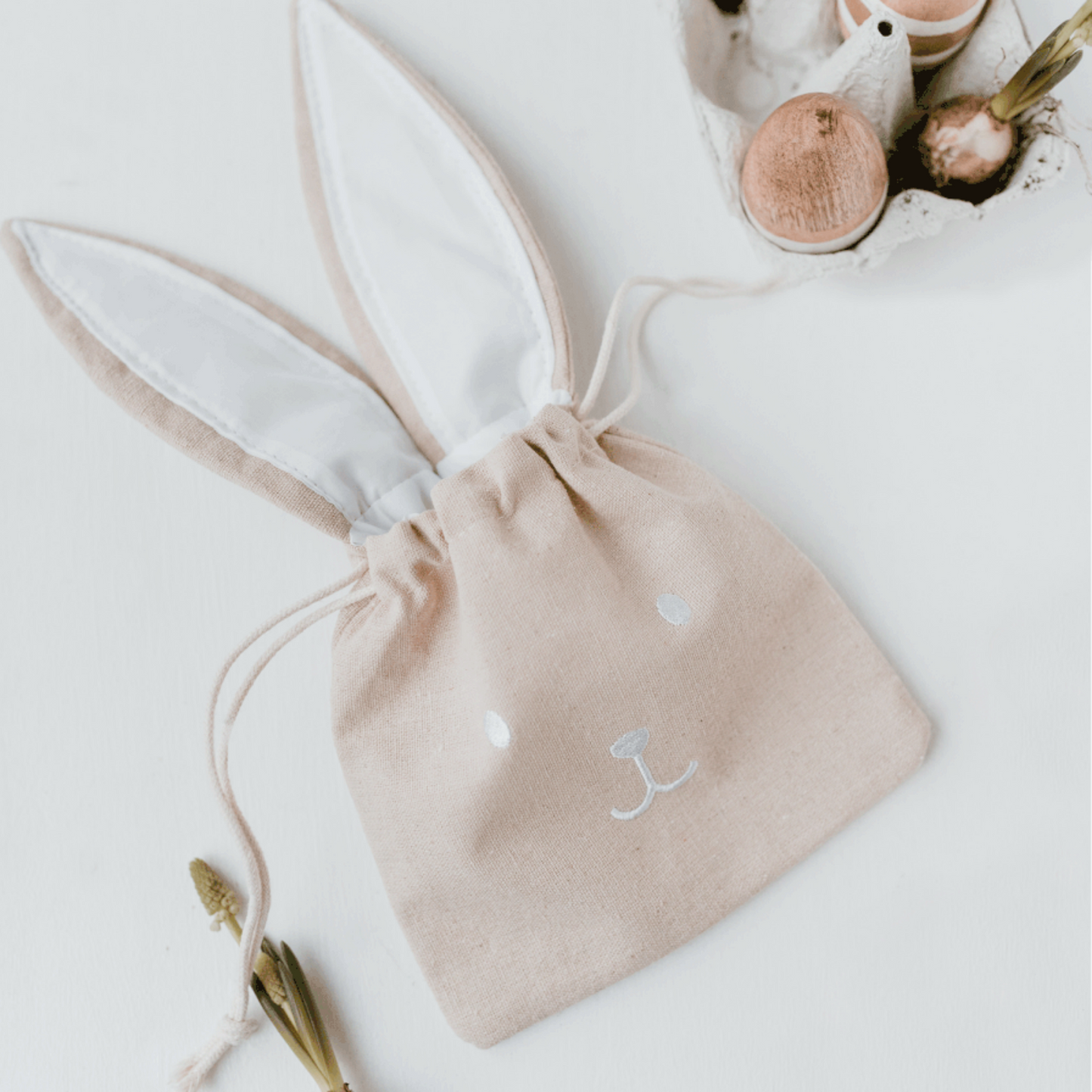 Großer Geschenkbeutel in Hasenform