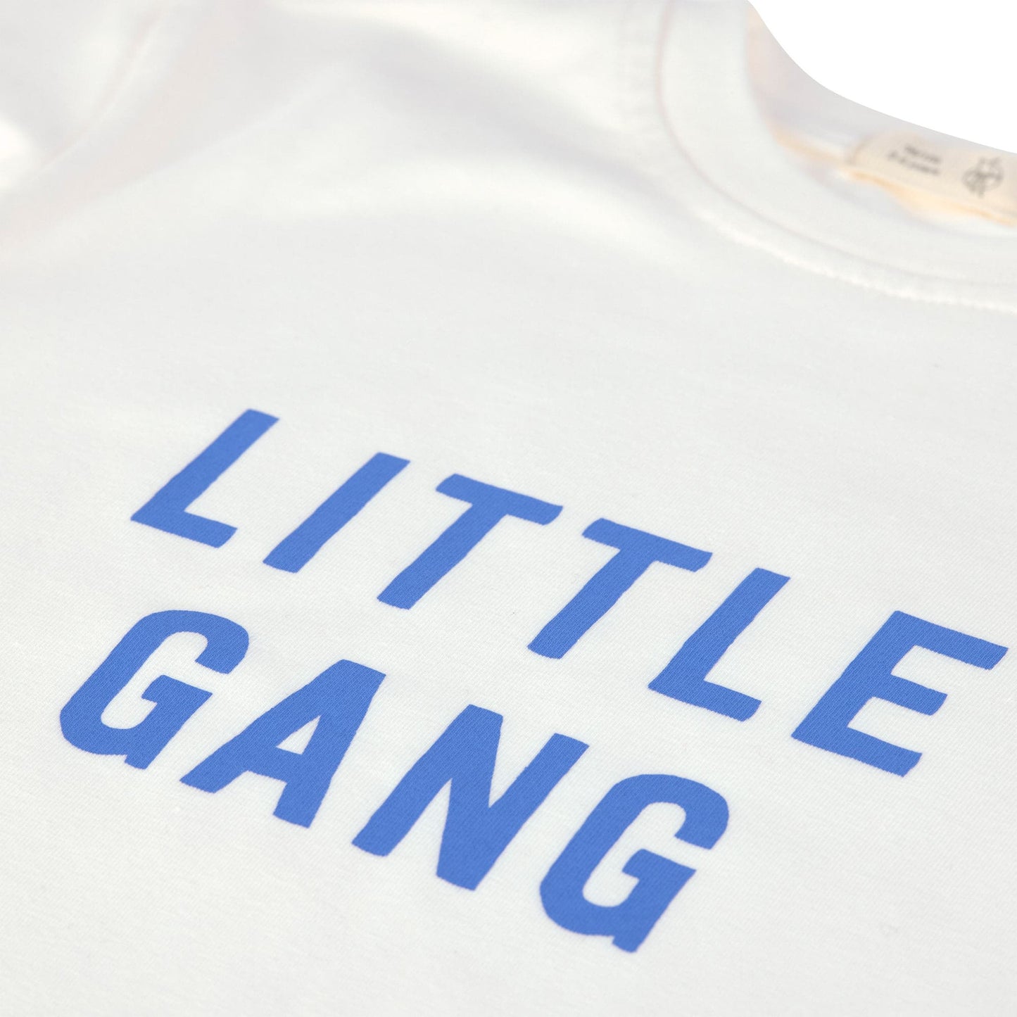 Weißes T-Shirt mit "Little Gang" Aufschrift von Lässig, Größe 62-116