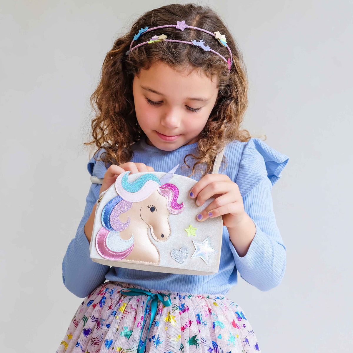 Kinder-Umhängetasche mit Einhorn aus Samt von Mimi & Lula – Geschenk für Mädchen zu Weihnachten