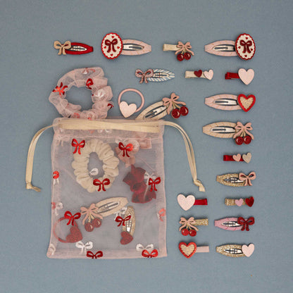 Kleine Schleifen-Haarspangen in Rot, Rosa und Gold von Mimi & Lula, 5er Set – Haarschmuck für Kinder als Geschenk zu Weihnachten