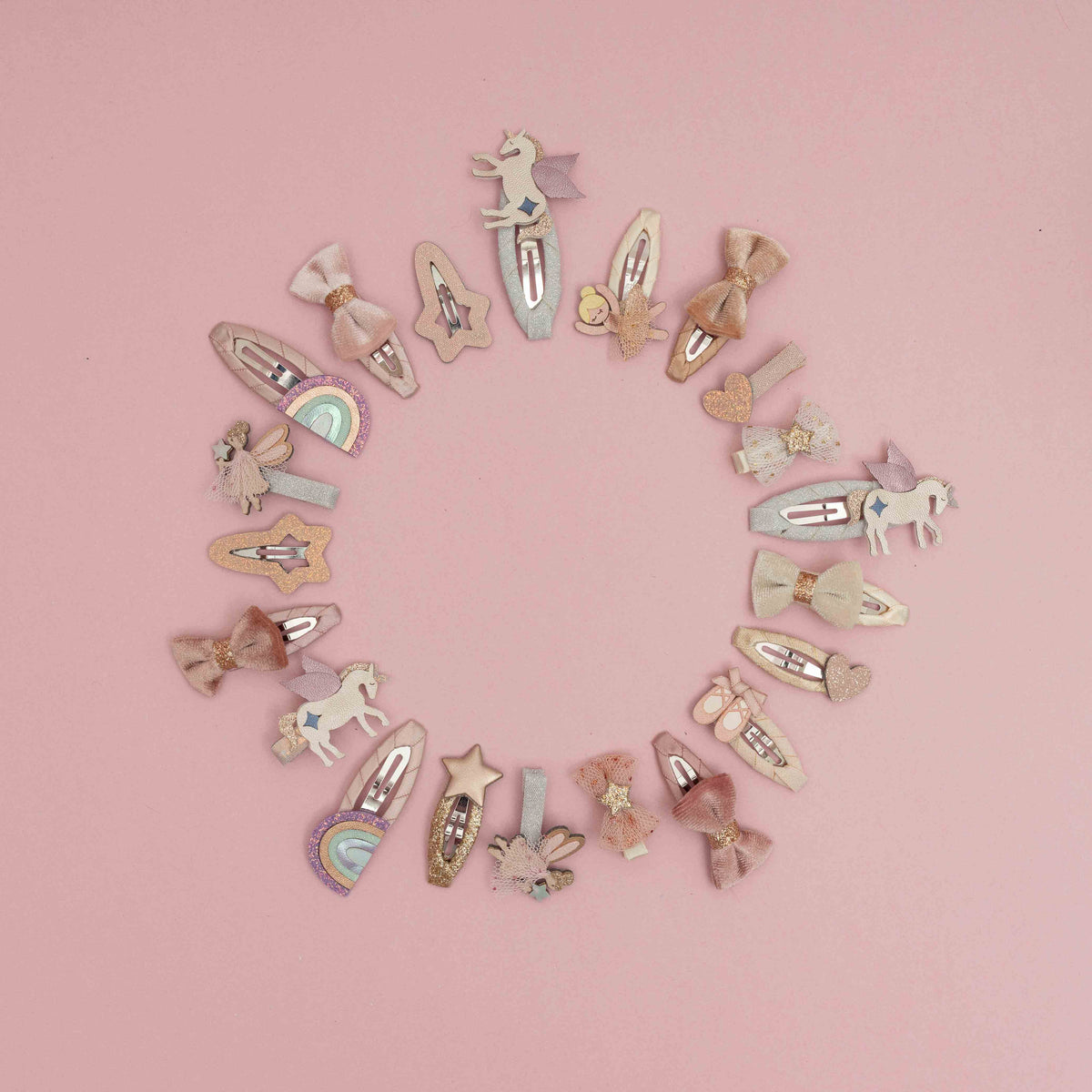 Haarspangen mit Einhorn- und Regenbogen-Motiv von Mimi & Lula, 4er Set – Haarschmuck für Kinder als Geschenk zu Weihnachten