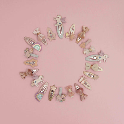 Haarspangen mit Einhorn- und Regenbogen-Motiv von Mimi & Lula, 4er Set – Haarschmuck für Kinder als Geschenk zu Weihnachten