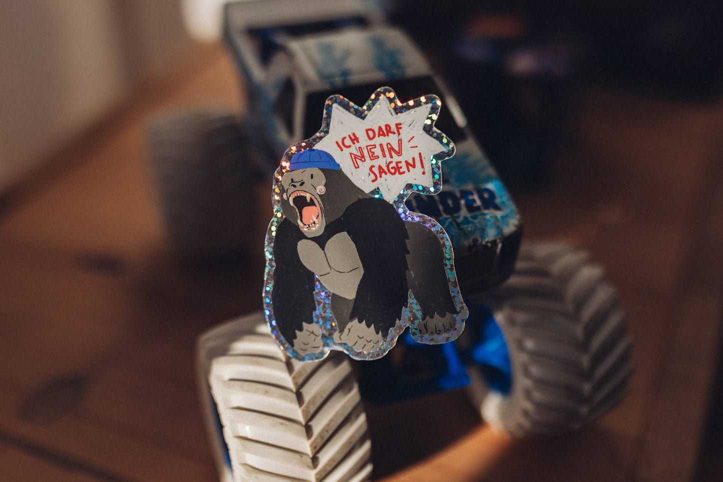 Gorilla-Glitzersticker "Ich darf Nein sagen" von Liesel Wicht