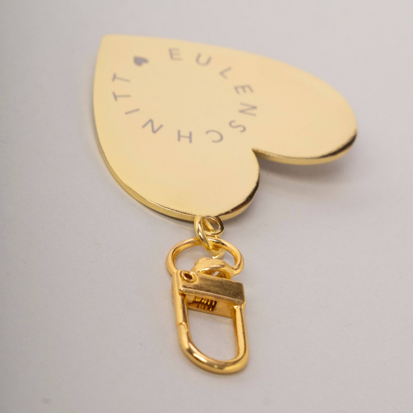 Schlüsselanhänger "Großes Herz" von Eulenschnitt