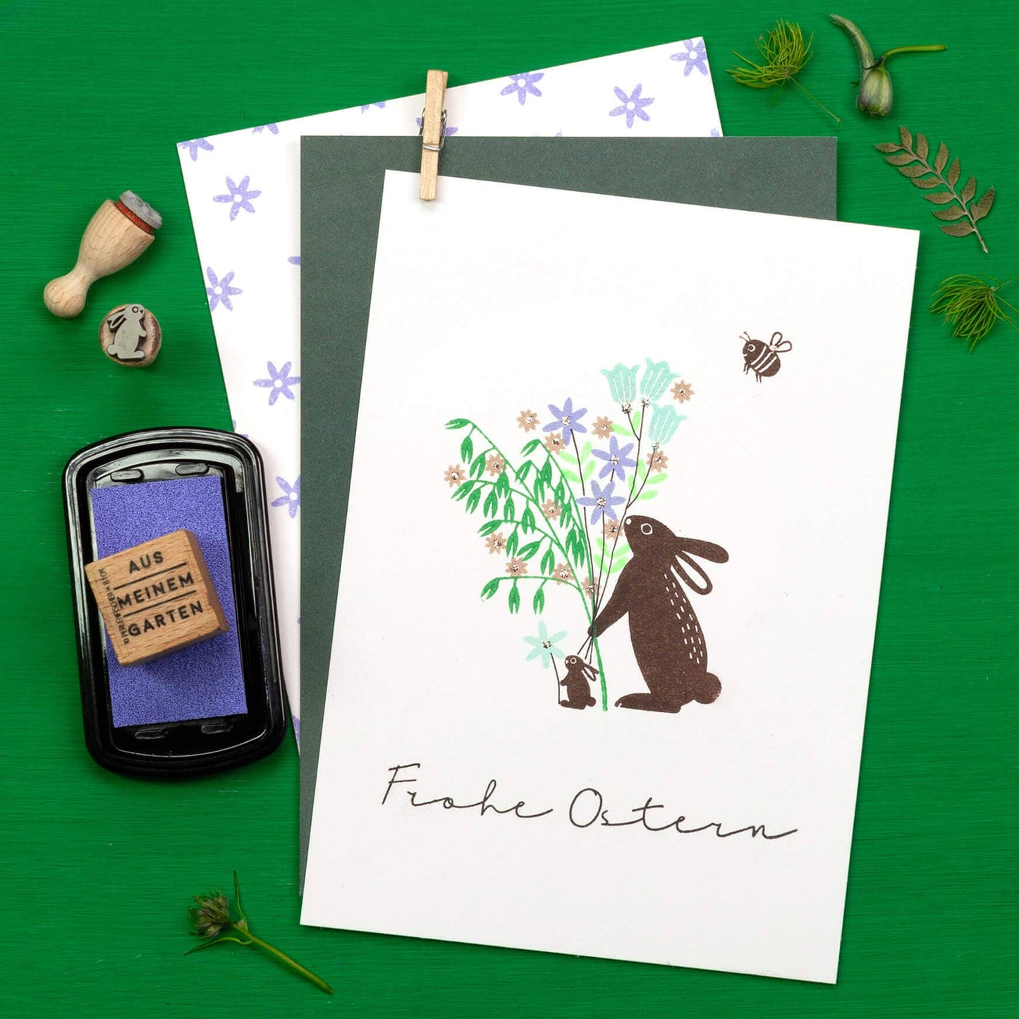 "Rabbit Standing" stamp by Perlenfischer