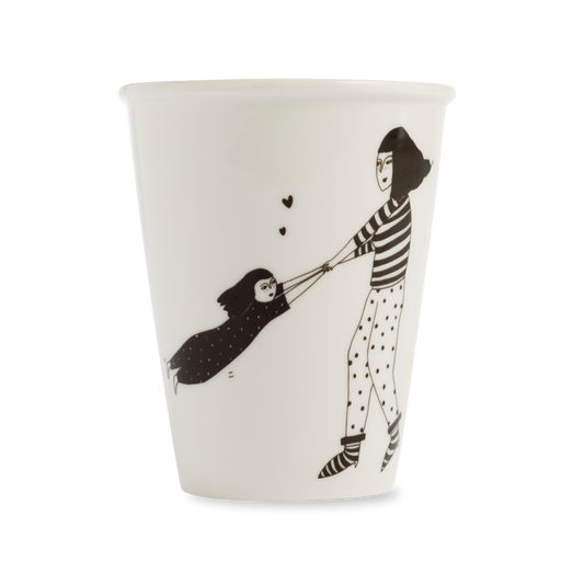 Tasse "Dreh dich" aus Porzellan von helen b.