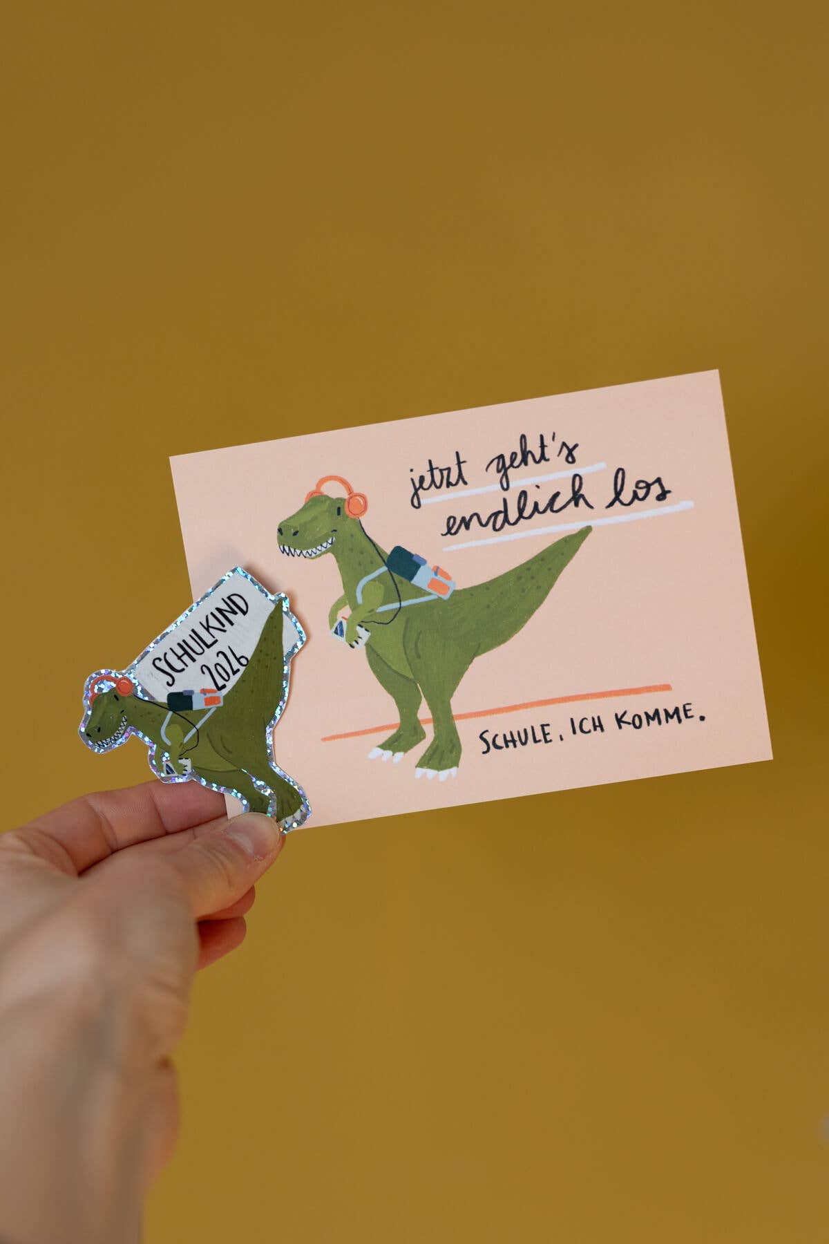 Dinosaurier-Glitzersticker "Schulkind 2026" von Liesels Wicht