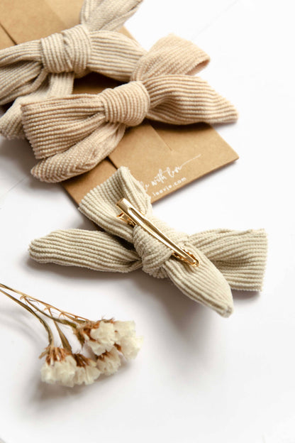 Haarspangen "Corduroy Bows Trio" von Leevje