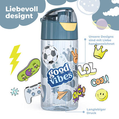 Auslaufsichere Trinkflasche von Bearfoot mit "Good Vibes"-Motiv für Kinder