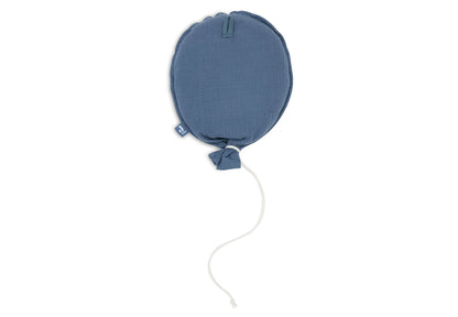 Blauer Luftballon aus Stoff als Dekoration für das Kinderzimmer