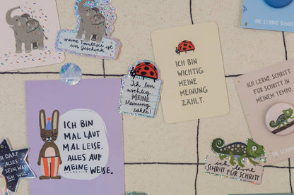 Anglerfisch-Glitzersticker "Mit meiner Neugier entdecke ich die Welt" von Liesels Wicht