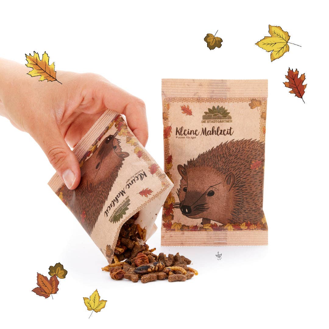 Kleine Mahlzeit für Igel von Stadtgärtner