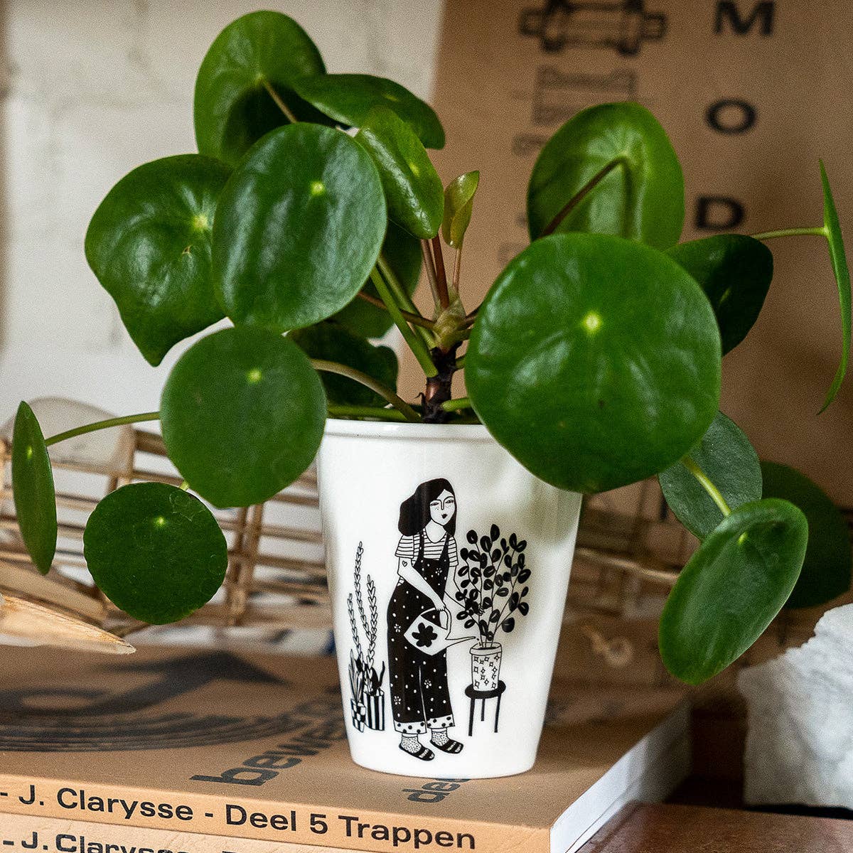 Tasse "Plantlover" aus Porzellan von Helen B
