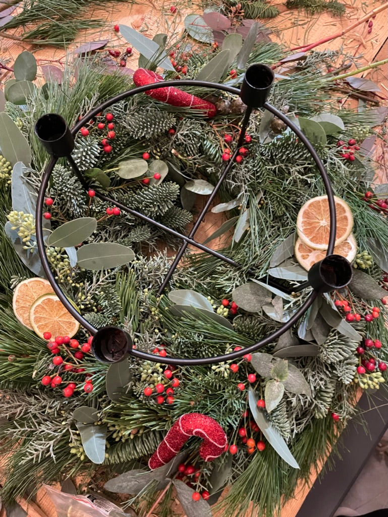 Workshop: "Adventskranz binden" am 28.11.2025 (findet im AUENLAND statt!)