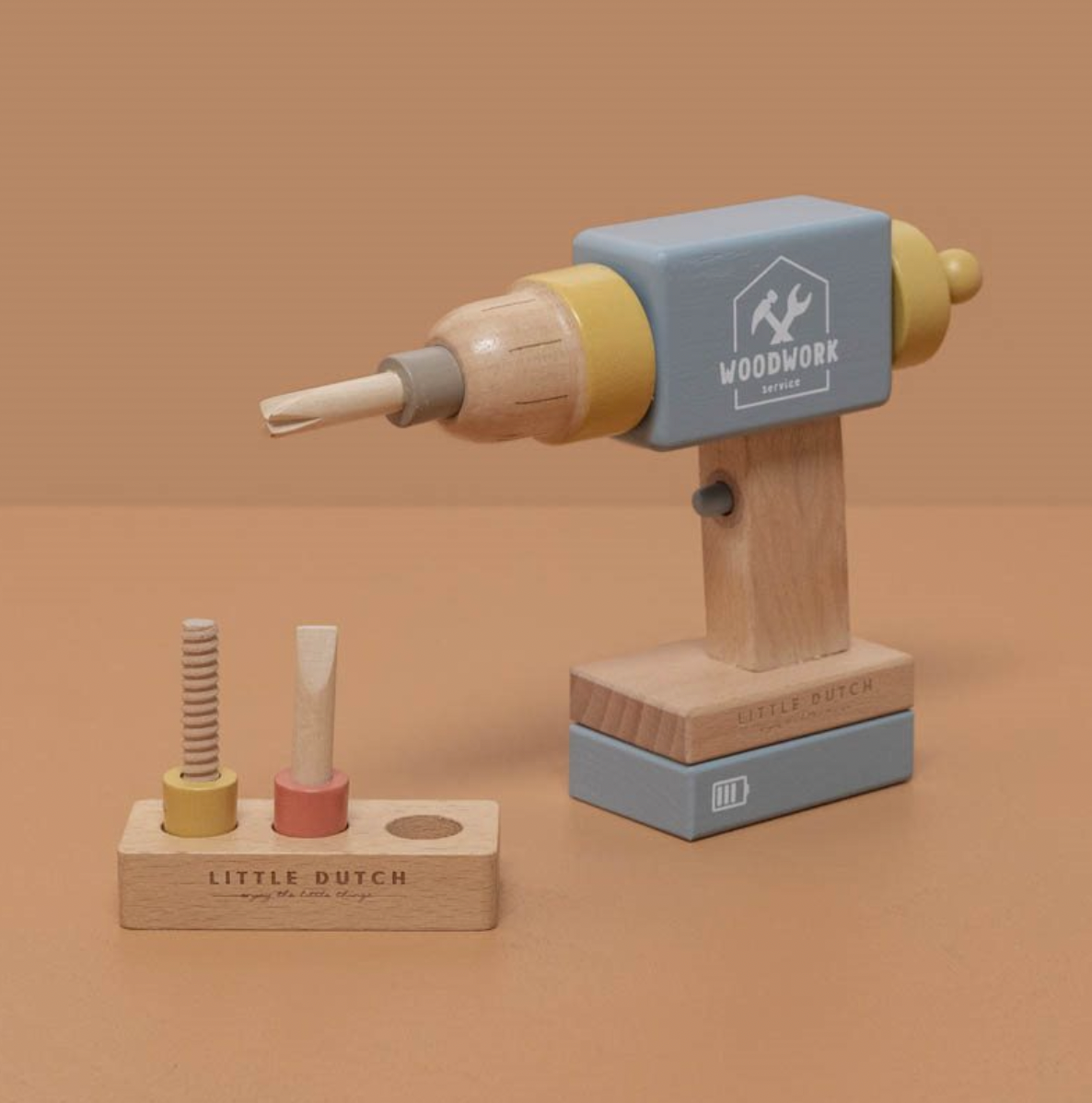 Bohrmaschine mit Zubehör aus Holz von Little Dutch