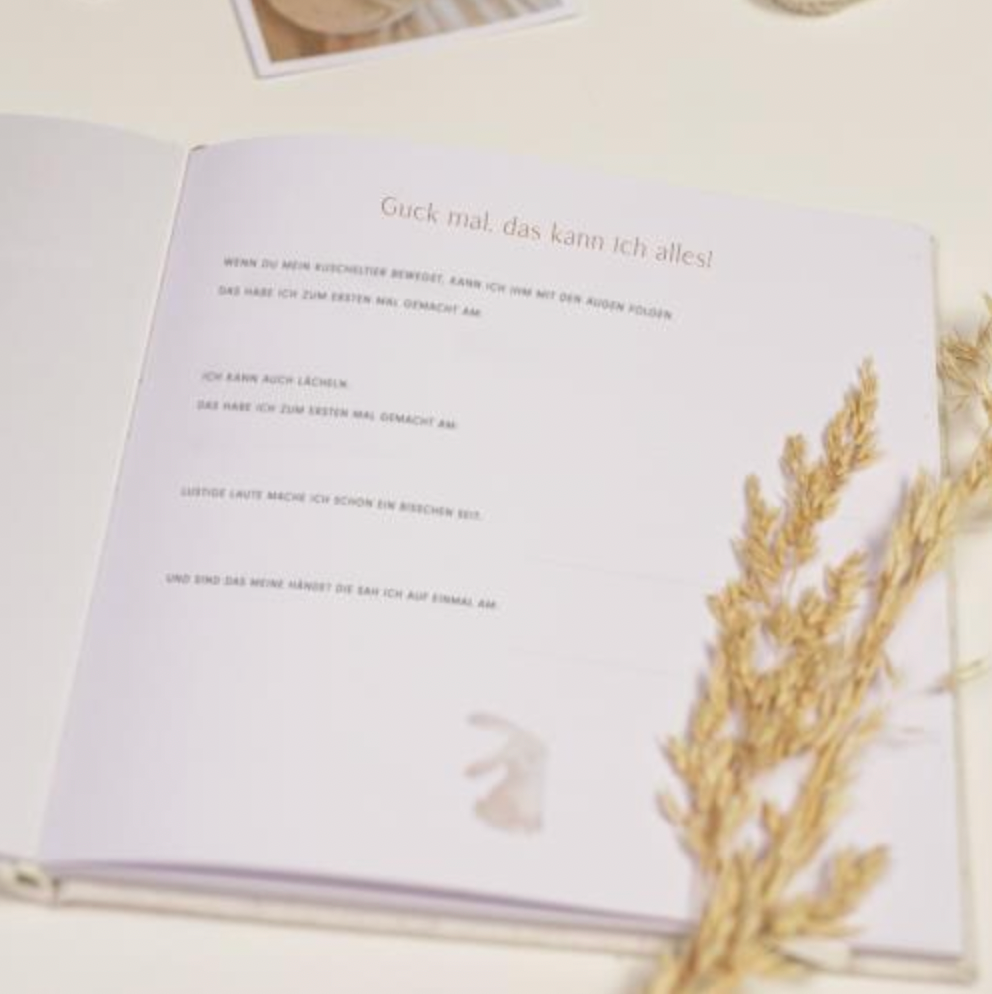 "Mein erstes Lebensjahr" - Ausfüllbuch von Little Dutch