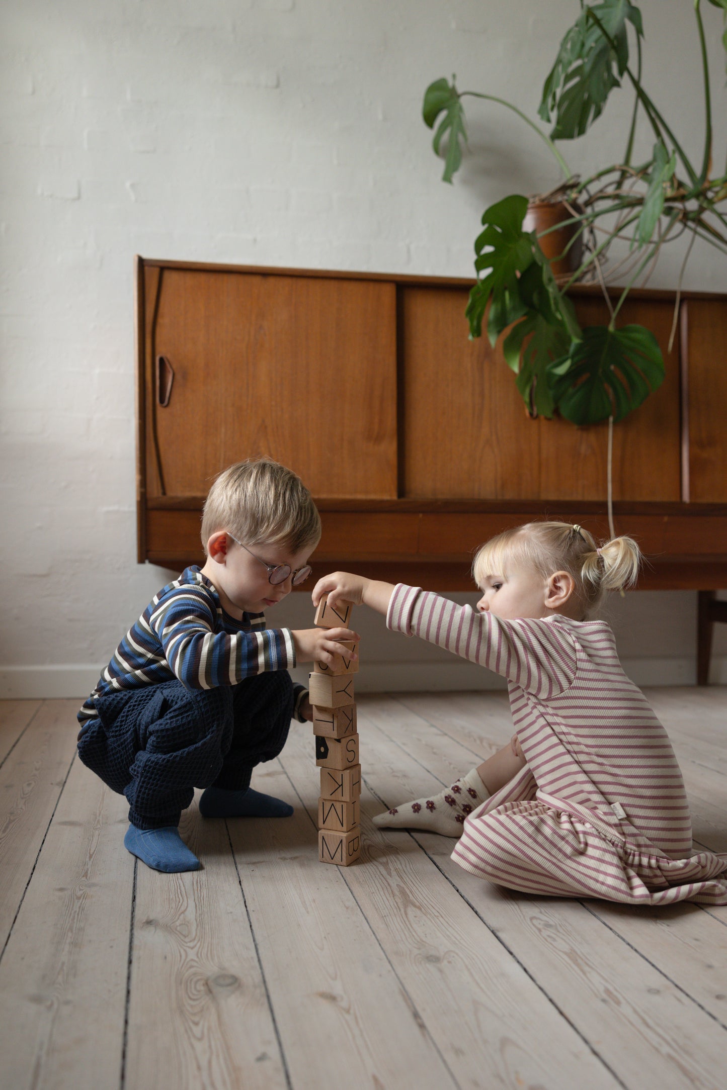 Rosa/weiß gestreiftes Kleid von Petit Piao, Größe 74-122