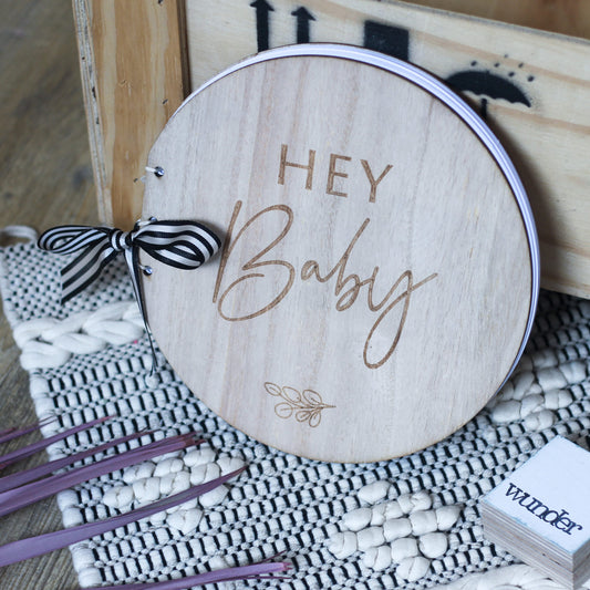 Gästebuch aus Holz für die Babyparty oder Taufe
