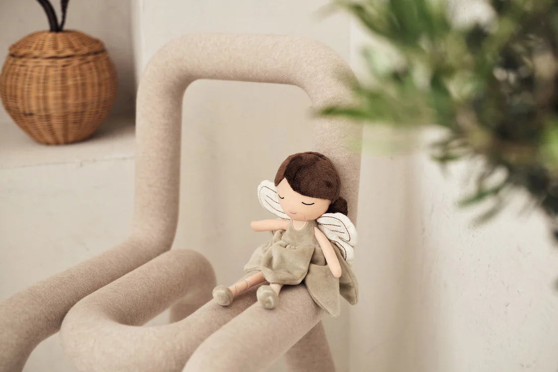 Stylische Kuschelfee "Livia" als perfekte Begleiterin für dein Kind