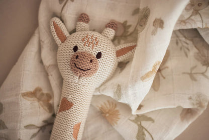 Stylische Giraffen-Rassel von "Jollein"