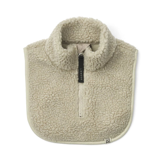 Die tolle Schal-Alternative "Vilo Pile Neckwarmer" ist perfekt für den Herbst und Winter. Einfach unter der Jacke anziehen und bei kalten Temperaturen und Wind ist das Kind warm genug angezogen.