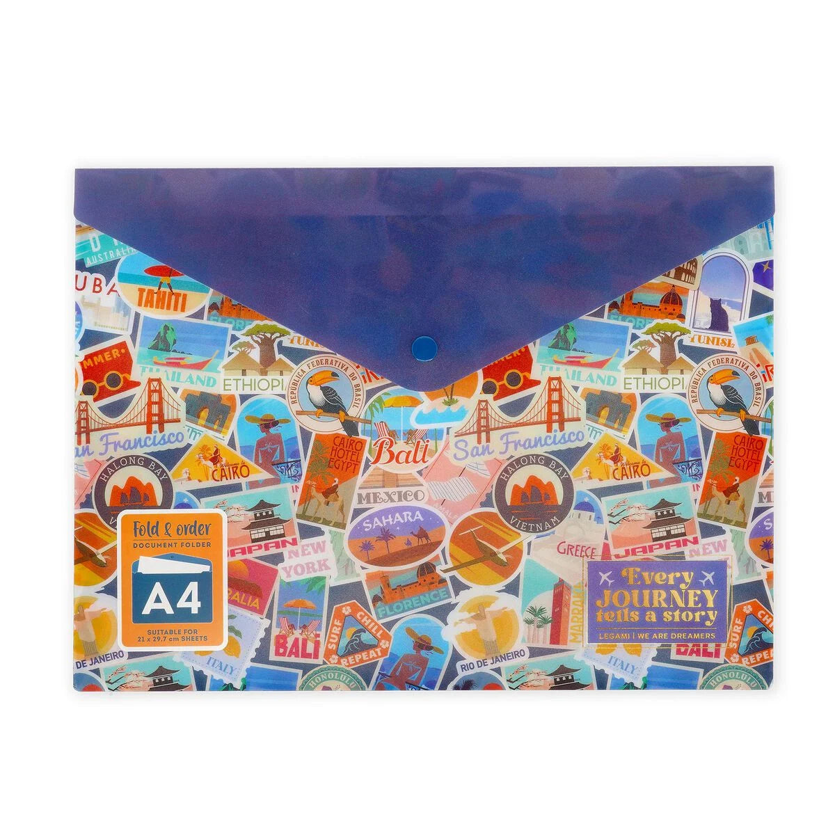 Legami Dokumentenmappe Travel Stickers DIN A4 geschlossen – Vorderseite mit buntem Reise-Sticker-Muster, dunkelblauem Deckel und A4-Formathinweis