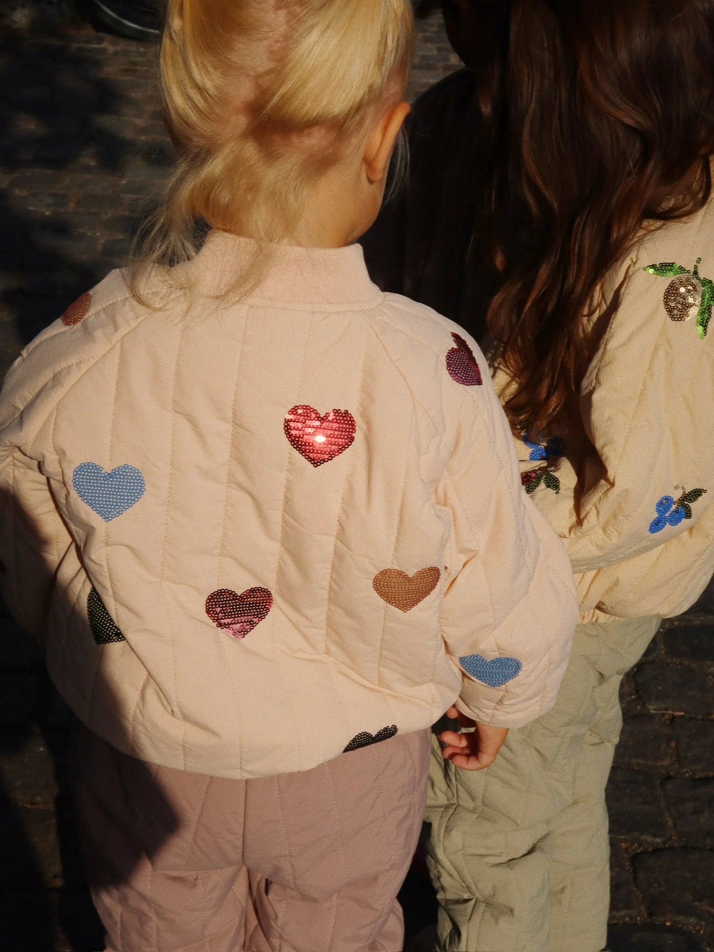 Juno Bomber Jacke mit Pailetten-Herz-Motiv "Cameo Rose", Größe 74-128