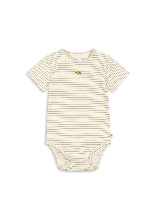 Gestreifter Babybody "Tea Stripe" mit kleiner Zitrone von Konges Slojd, Größe 74-86