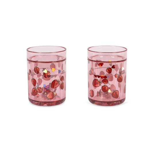 Glitzerbecher "Fragola" mit Erdbeer-Motiv von Konges Slojd, einzeln oder im 2er Set