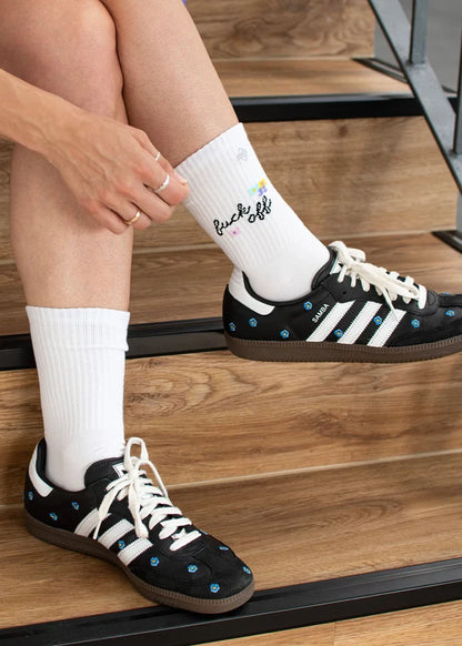 "Fuck off" - weiße Tennissocken von J. Clay für Frauen und Männer