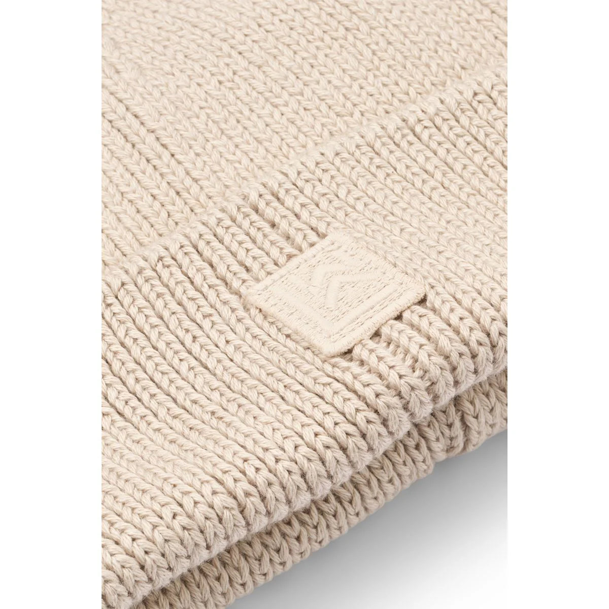 Beige Gina Strickmütze in "Sandy" von Liewood mit Öhrchen