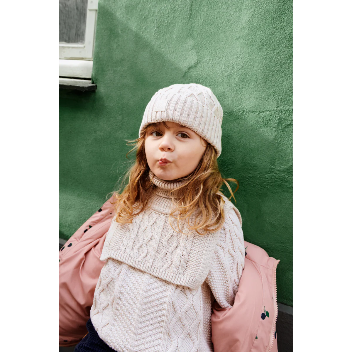 Beige Ezra Strickmütze in "Sandy" mit Strickmuster von Liewood