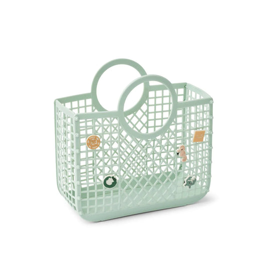 Samantha Korb "Light Peppermint" met bedels/hangers van Liewood