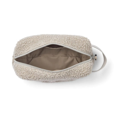 Stylische Kulturtasche im Kuschel-Look von Liewood - perfekt für Kosmetik, Windelzubehör und Co.