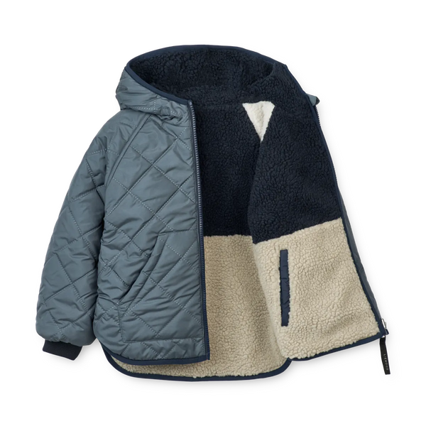 Kuschelige Wendejacke "Jackson Reversible Jacket" von Liewood, whale blue multi mix