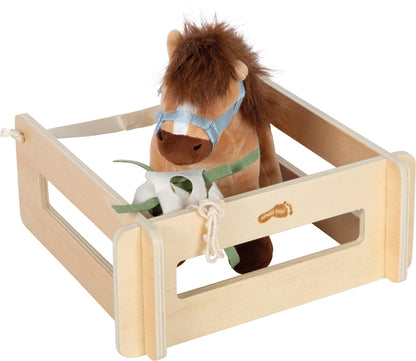 "Pferd mit Stall und Zubehör" Kinderspielzeug aus Holz von Small Foot